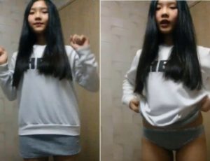 Nhìn em ngây thơ nhưng mỗi khi cô đơn là nổi cơn dâm